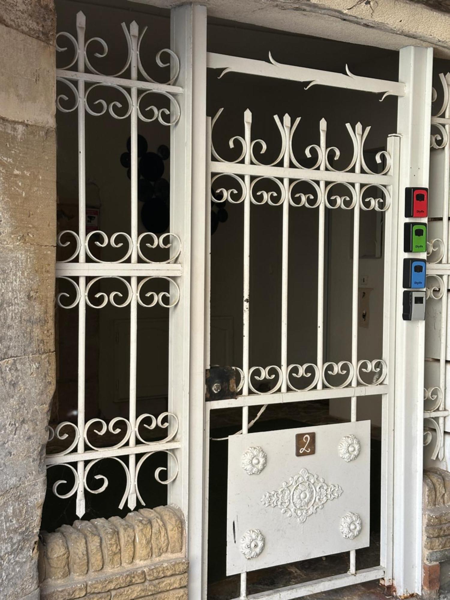 شقة L Atelier De La Sorgue LʼIsle-sur-la-Sorgue المظهر الخارجي الصورة